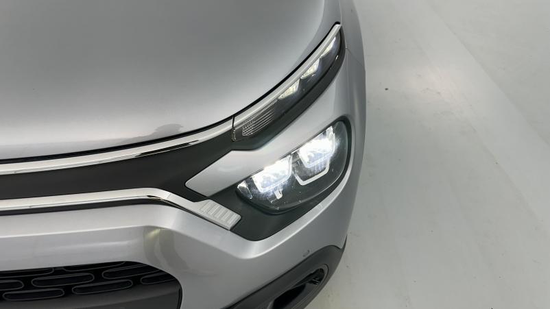 Vente en ligne Citroën C3 C3 III 1.2 PureTech 110ch Shine au prix de 15 410 €