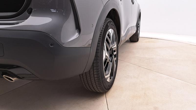 Vente en ligne Citroën C4  1.2 PureTech S&S 130ch Automatique/8 Shine au prix de 20 610 €