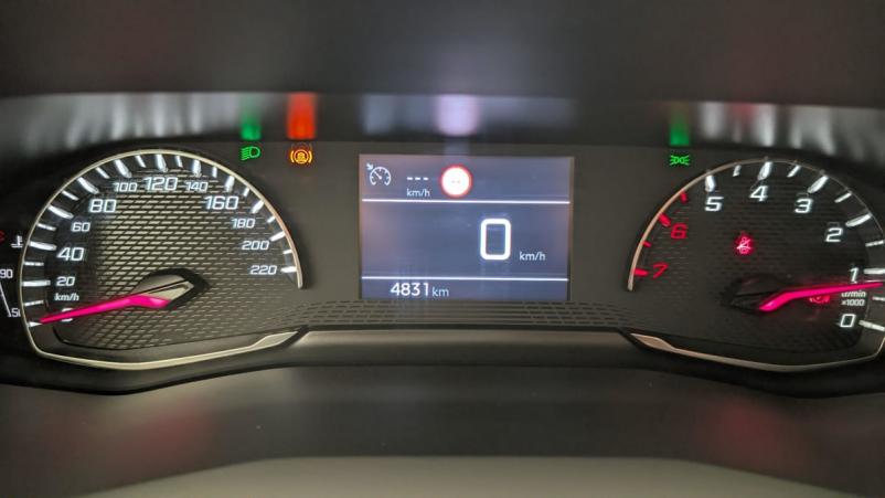 Vente en ligne Peugeot 208 PureTech 100 S S BVM6 Active au prix de 16 250 €