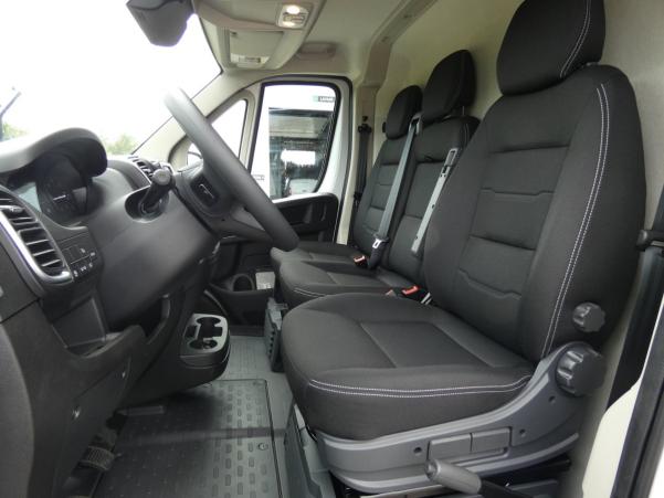 Vente en ligne Citroën Jumper Fourgon TOLE 33 L2H2 140 S S BVM6 au prix de 29 430 €