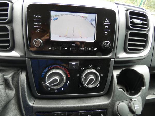 Vente en ligne Citroën Jumper Fourgon TOLE 33 L2H2 140 S S BVM6 au prix de 29 430 €