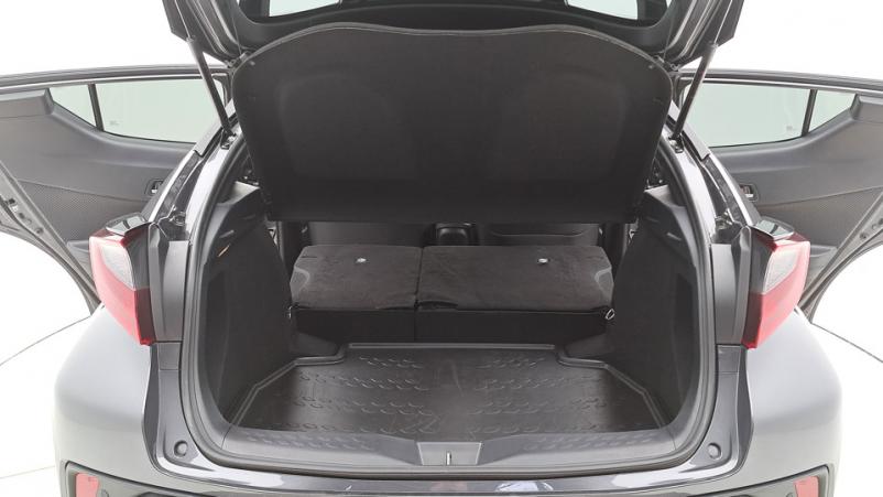 Vente en ligne Toyota C-HR  1.8 Hybrid 122ch Automatique/ Design au prix de 26 190 €