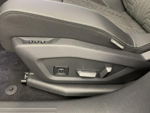 Vente en ligne Peugeot 3008 Hybrid 145 e-DCS6 GT au prix de 36 500 €