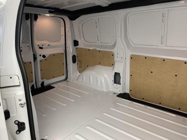 Vente en ligne Citroën Jumpy Fourgon M BLUEHDI 145 BVM6 au prix de 27 820 €