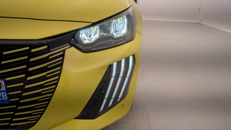 Vente en ligne Peugeot 208 PureTech 100 S S BVM6 Allure au prix de 17 170 €