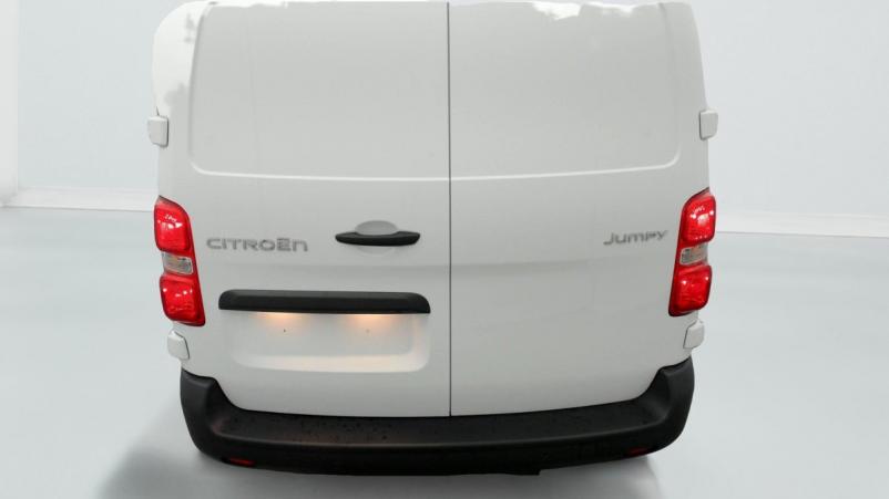 Vente en ligne Citroën Jumpy Fourgon M BLUEHDI 145 BVM6 au prix de 27 820 €
