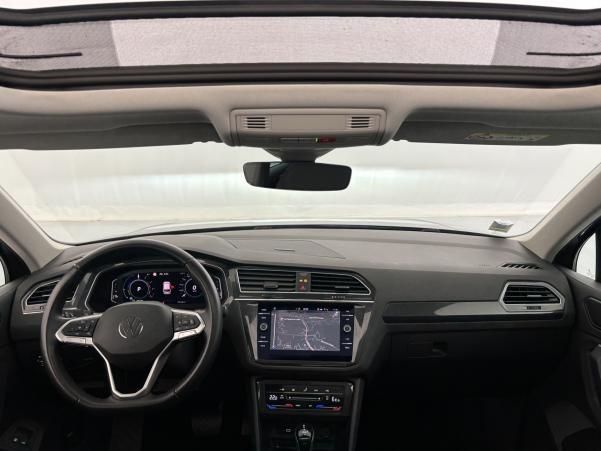 Vente en ligne Volkswagen Tiguan 1.4 eHybrid 245ch Elegance DSG6 + Caméra 360° + Attelage au prix de 24 990 €