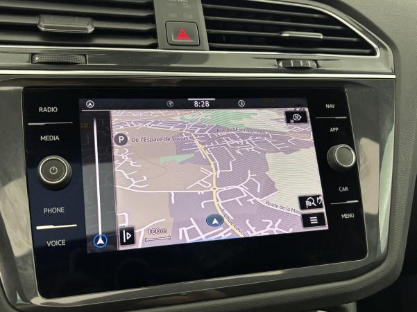 Vente en ligne Volkswagen Tiguan 1.4 eHybrid 245ch Elegance DSG6 + Caméra 360° + Attelage au prix de 24 990 €