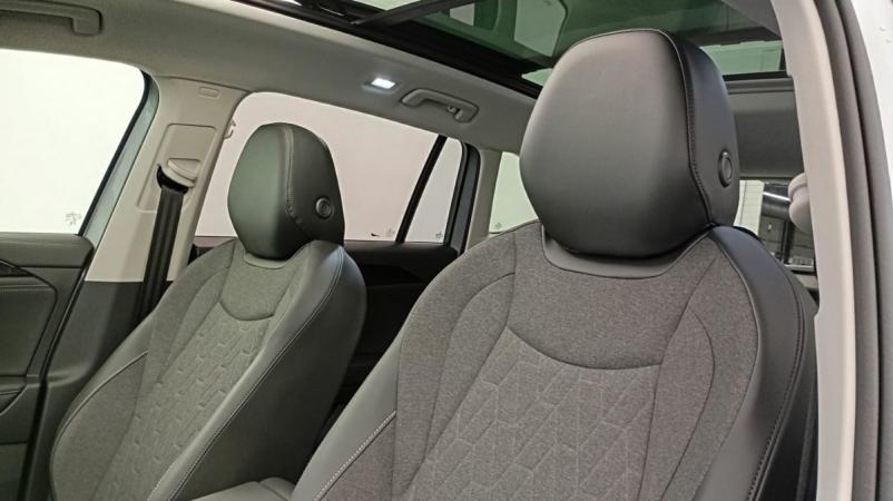 Vente en ligne Volkswagen Tiguan 1.5 eTSI 150CV DSG7 LIFE PLUS au prix de 41 690 €
