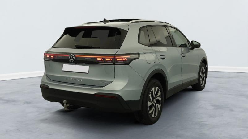 Vente en ligne Volkswagen Tiguan 1.5 eTSI 150CV DSG7 LIFE PLUS au prix de 41 690 €