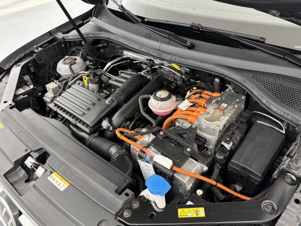 Vente en ligne Volkswagen Tiguan 1.4 eHybrid 245ch Elegance DSG6 + Caméra 360° + Attelage au prix de 24 990 €