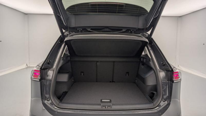 Vente en ligne Volkswagen Tiguan 1.5 eTSI 150CV DSG7 LIFE PLUS au prix de 39 630 €