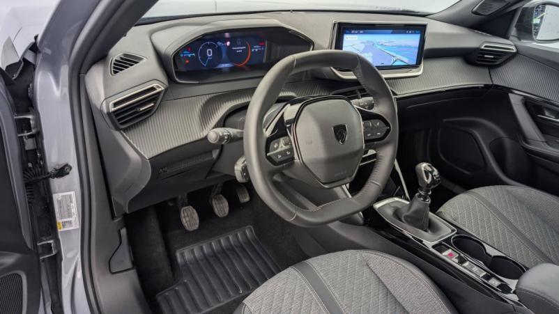 Vente en ligne Peugeot 2008 PureTech 100 S S BVM6 Allure au prix de 19 230 €