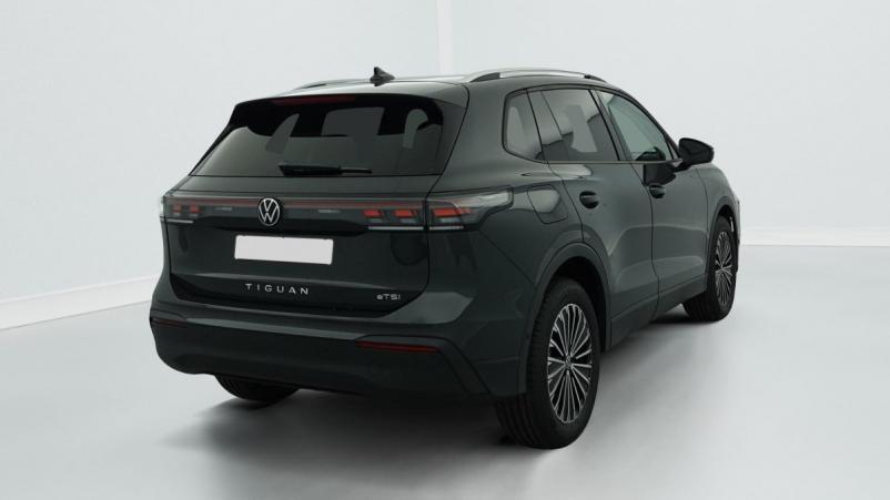 Vente en ligne Volkswagen Tiguan 1.5 eTSI 150CV DSG7 LIFE PLUS au prix de 39 630 €
