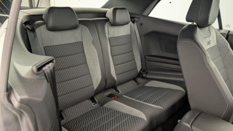 Vente en ligne Volkswagen T-Roc Cabriolet 1.5 TSI EVO 150 START STOP DSG7 R-LINE au prix de 30 560 €