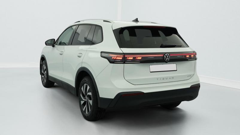Vente en ligne Volkswagen Tiguan 1.5 eTSI 150CV DSG7 LIFE PLUS au prix de 40 660 €