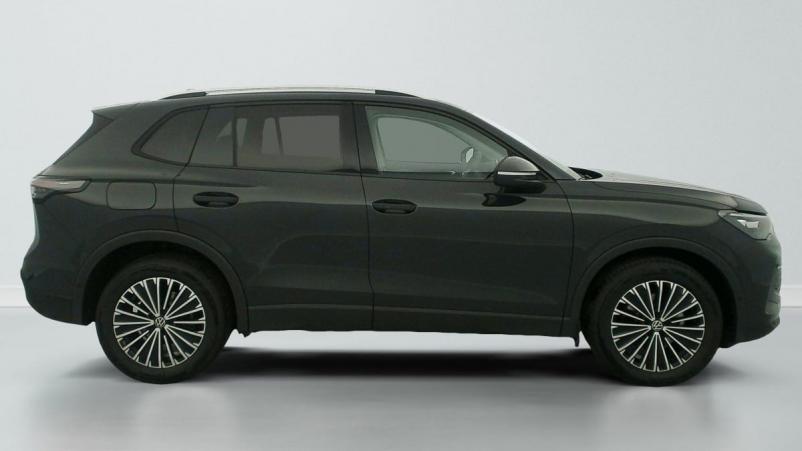 Vente en ligne Volkswagen Tiguan 1.5 eTSI 150CV DSG7 LIFE PLUS au prix de 39 630 €