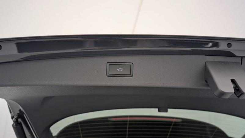 Vente en ligne Volkswagen Tiguan 1.5 eTSI 150CV DSG7 LIFE PLUS au prix de 39 630 €