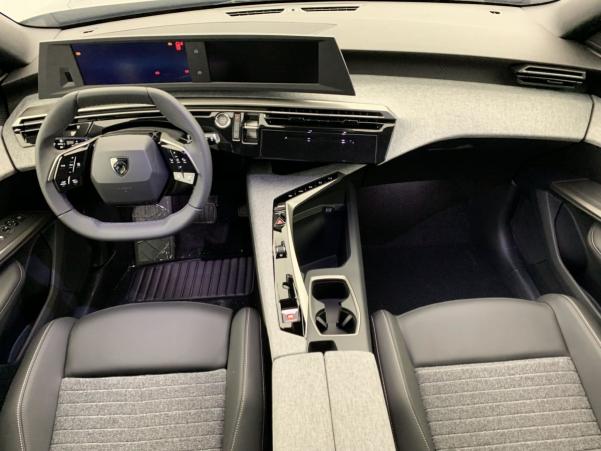Vente en ligne Peugeot 5008 Hybrid 136 e-DCS6 Allure au prix de 35 520 €