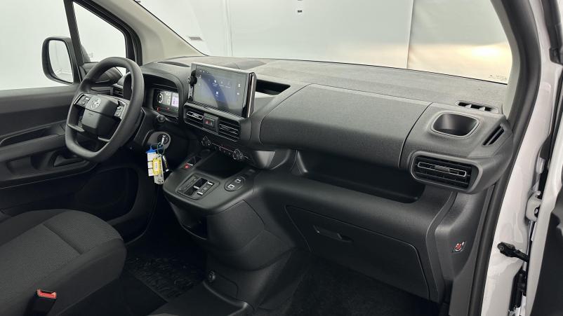 Vente en ligne Opel Combo Cargo Combo cargo IV M 650kg 1.5 BlueHDi 130ch EAT8 au prix de 24 540 €