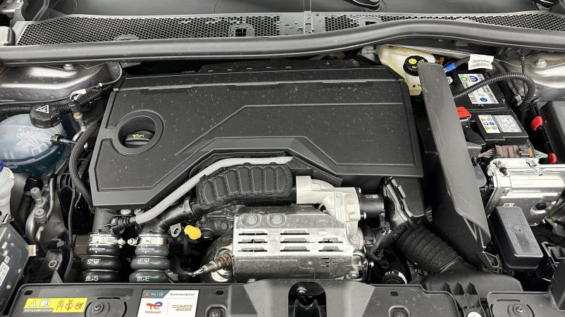 Vente en ligne Peugeot 2008 2008 II(2) 1.2 Hybrid 145ch GT e-DCS6 au prix de 28 800 €