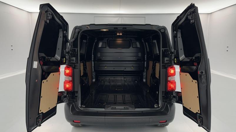 Vente en ligne Opel Vivaro Vivaro M 2.0 BlueHDi 145ch au prix de 27 780 €