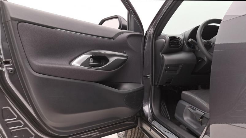 Vente en ligne Toyota Yaris Cross  1.5 Hybrid 130ch Automatique/1 Design au prix de 27 770 €