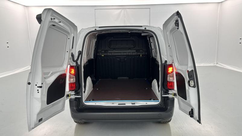 Vente en ligne Citroën Berlingo Fourgon Berlingo van III M 650kg 1.5 BlueHDi 100ch Light au prix de 23 700 €