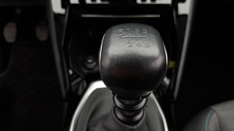 Vente en ligne Peugeot 208  1.2 PureTech S&S 100ch Manuelle/6 Allure au prix de 16 040 €