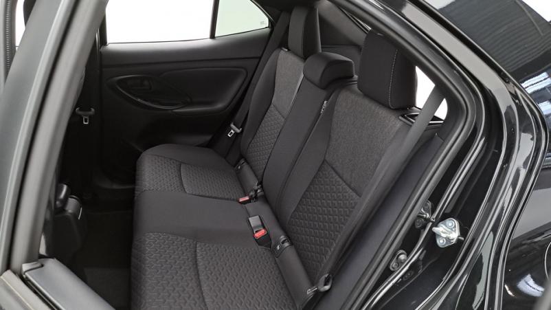 Vente en ligne Toyota Yaris Cross  1.5 Hybrid 130ch Automatique/1 Design au prix de 27 770 €