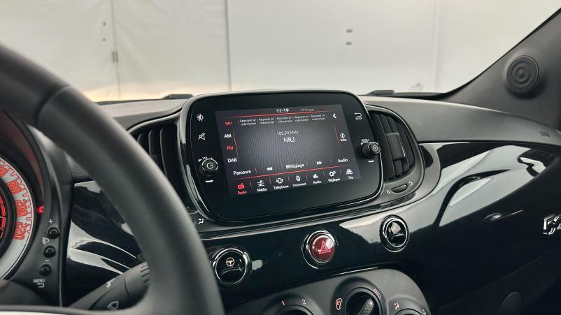 Vente en ligne Fiat 500C 500c 1.0 Hybrid 70ch BSG Dolcevita au prix de 16 700 €