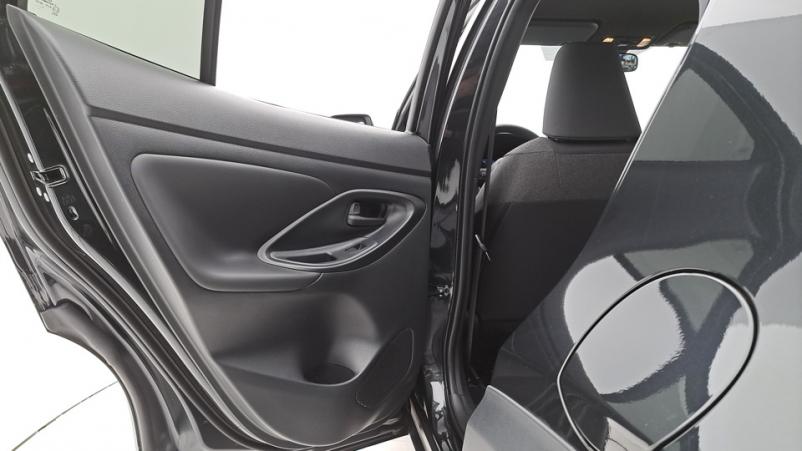 Vente en ligne Toyota Yaris Cross  1.5 Hybrid 130ch Automatique/1 Design au prix de 27 770 €