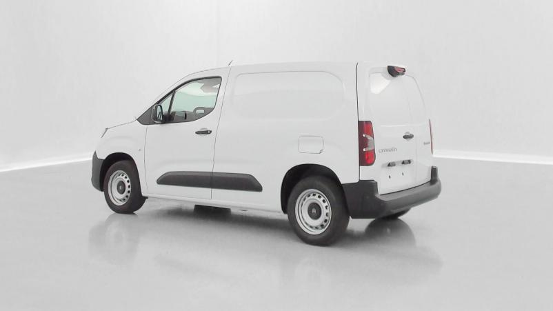 Vente en ligne Citroën Berlingo Fourgon Berlingo van III M 650kg 1.5 BlueHDi 100ch Light au prix de 23 700 €
