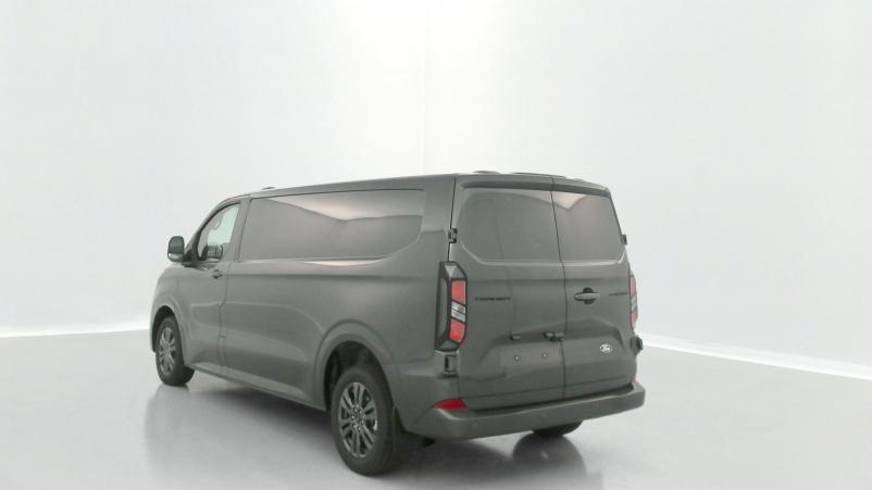 Vente en ligne Ford Transit Custom Transit custom II 320 L2H1 2.0 Ecoblue 170ch Limited BVA8 au prix de 45 180 €