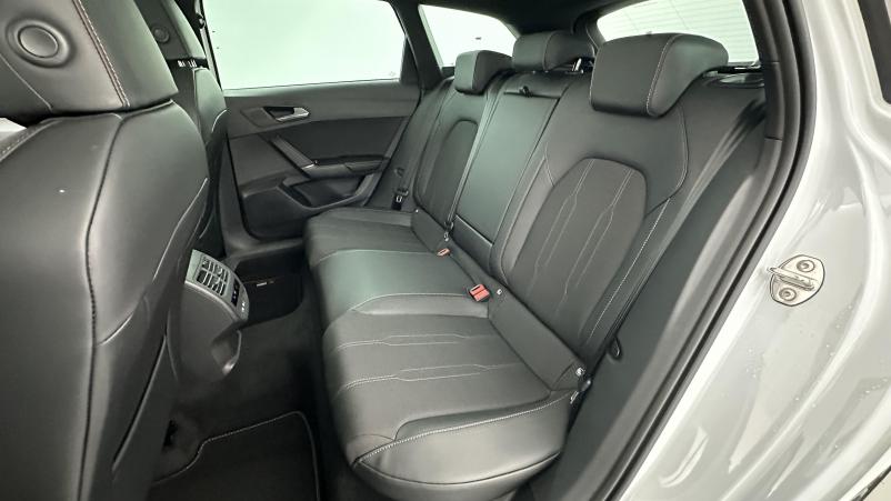 Vente en ligne Cupra Cupra Leon Sportstourer Leon st 2.0 TDI 150ch V DSG7 au prix de 34 400 €