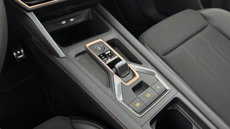 Vente en ligne Cupra Cupra Leon Sportstourer Leon st 2.0 TDI 150ch V DSG7 au prix de 34 400 €