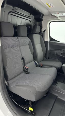 Vente en ligne Citroën Berlingo Fourgon Berlingo van III M 650kg 1.5 BlueHDi 100ch Light au prix de 23 700 €