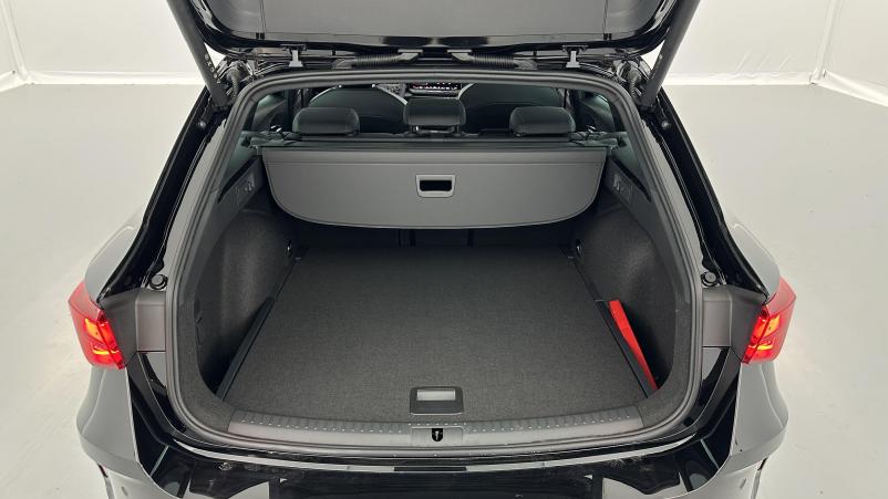 Vente en ligne Cupra Cupra Leon Sportstourer Leon st 2.0 TDI 150ch V DSG7 au prix de 34 400 €