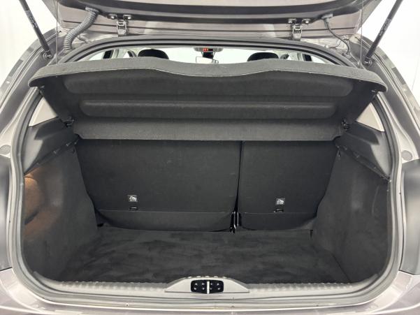 Vente en ligne Citroën C3 1.5 BlueHDi 100ch C-Series + GPS au prix de 15 780 €