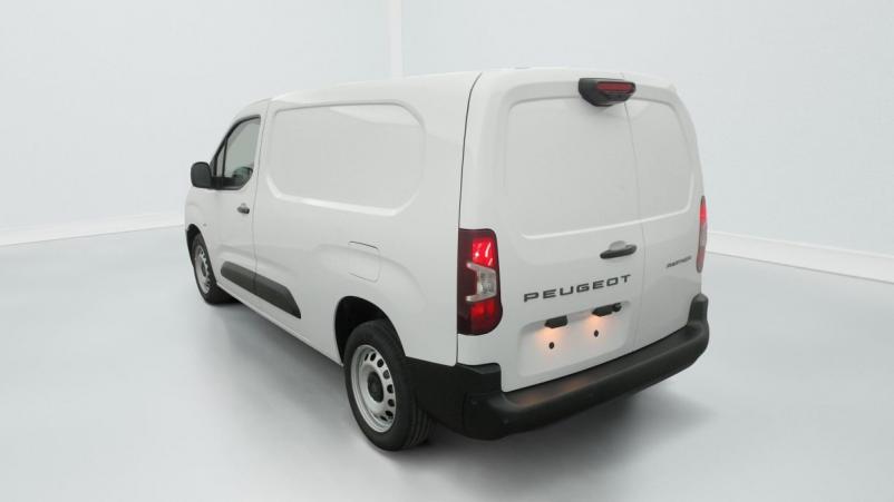 Vente en ligne Peugeot Partner Fourgon XL 950 KG BLUEHDI 130 S S EAT8 au prix de 26 960 €