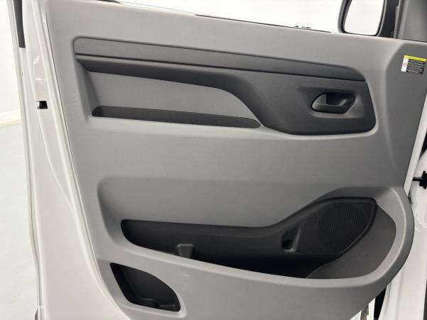 Vente en ligne Opel Vivaro L2 Standard Vivaro-e 200 Pack Clim + 2 Portes latérales au prix de 19 990 €