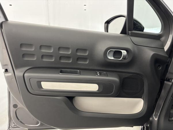 Vente en ligne Citroën C3 1.5 BlueHDi 100ch C-Series + GPS au prix de 15 780 €
