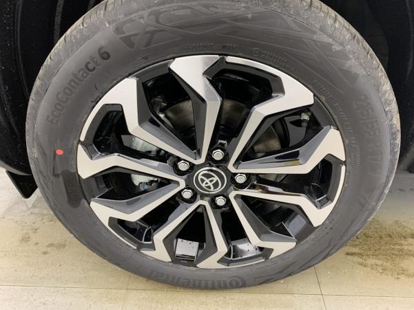 Vente en ligne Toyota Yaris Cross 130h 2WD Design au prix de 27 890 €