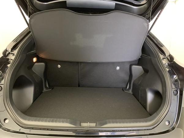 Vente en ligne Toyota Yaris Cross 130h 2WD Design au prix de 28 300 €