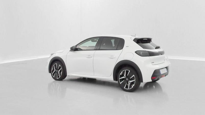 Vente en ligne Peugeot 208 208 II 1.2 PureTech 100ch GT au prix de 19 400 €