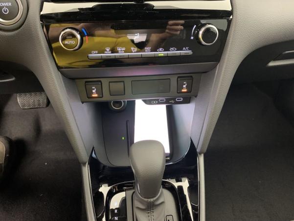 Vente en ligne Toyota Yaris Cross 130h 2WD Design au prix de 27 890 €
