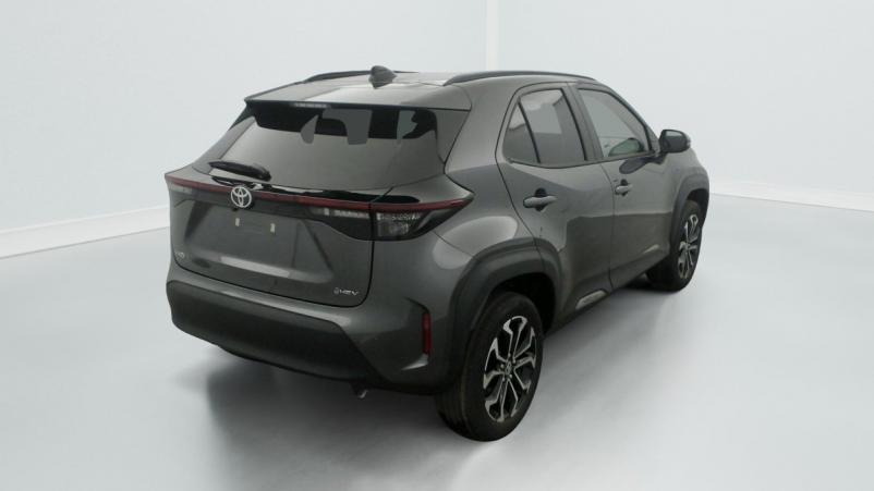 Vente en ligne Toyota Yaris Cross 130h 2WD Design au prix de 28 300 €