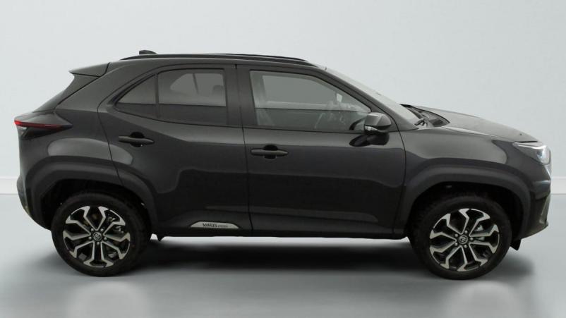 Vente en ligne Toyota Yaris Cross 130h 2WD Design au prix de 28 300 €
