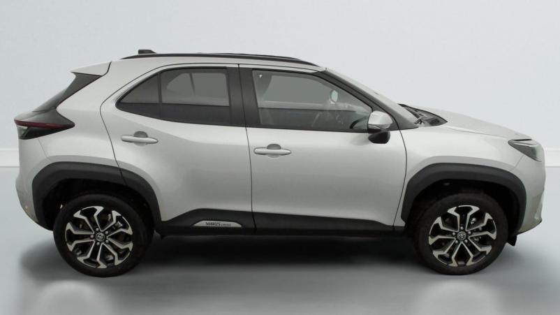 Vente en ligne Toyota Yaris Cross 130h 2WD Design au prix de 28 300 €