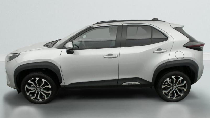 Vente en ligne Toyota Yaris Cross 130h 2WD Design au prix de 28 300 €